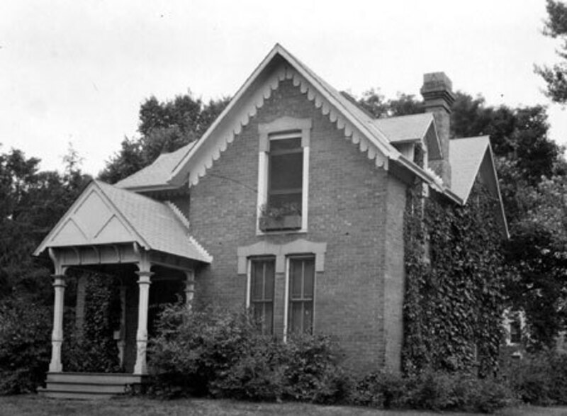 Front of the Osborn Cottage